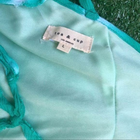 Tea n Cup Green & White Tie Dye Caged Back Sleeveless Top with Fringe - Picture 8 of 8